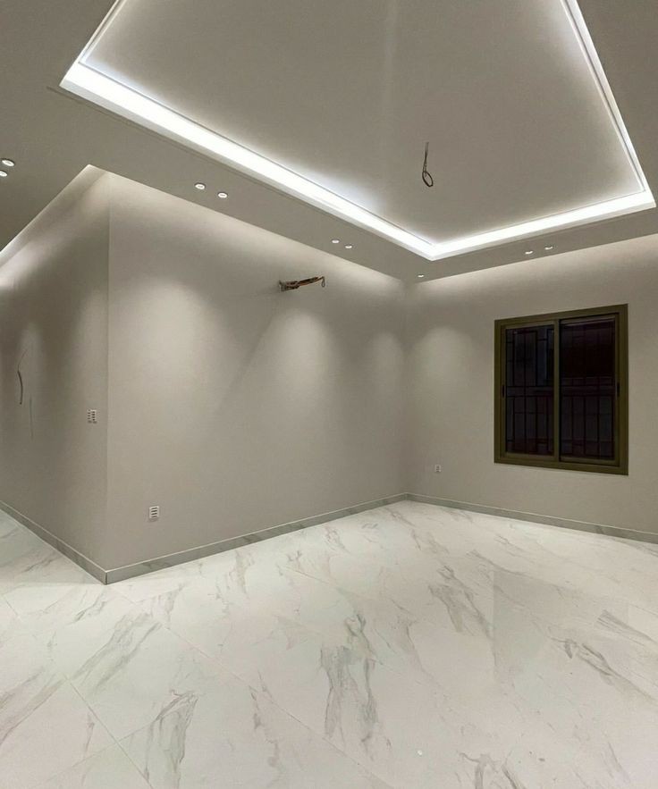 معلم بويات متخصص في دهان الفلل بالمدينة