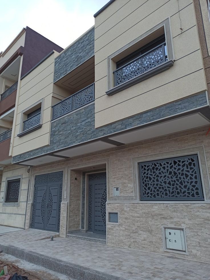 الدهانات والتصاميم الداخلية في حي شوران